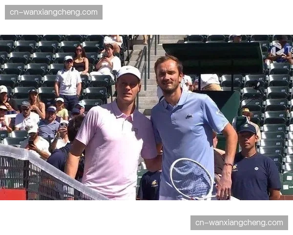 辛纳成继德约科维奇和费德勒后第三位集齐六项硬地大师赛冠军选手